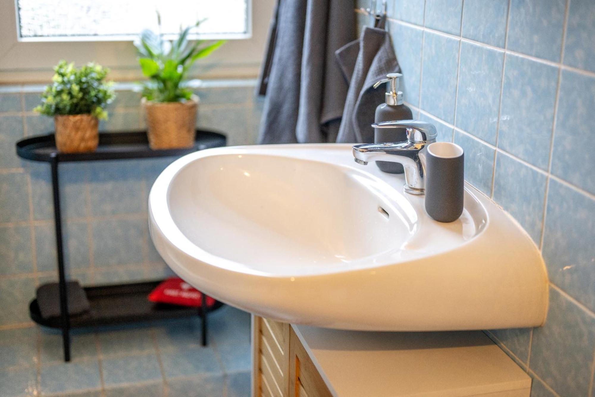 Suedstadt-Oase 1 Komfort Mit 2 Sz Und Balkon Koblenz  Eksteriør billede